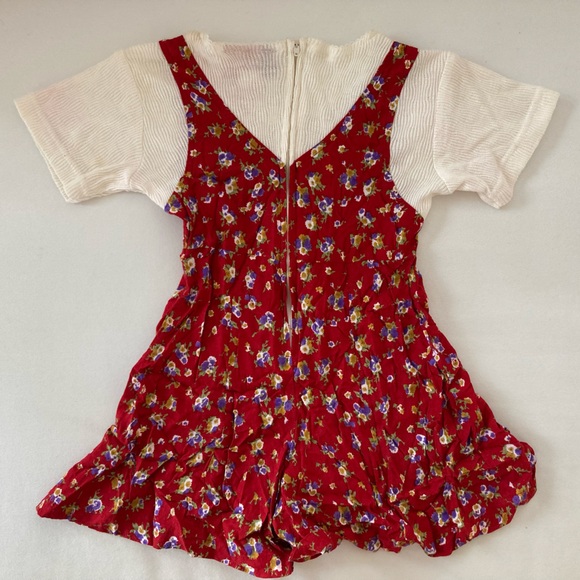 NOT AVAILABLE  Jennifer lauren romper size 5 - Picture 2 of 5